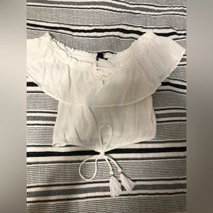 American eagle white flowy vacation top